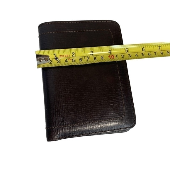 LOUIS Vuitton Utah Brown Leather Wallet - Picture 8 of 11